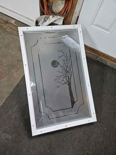 Fenêtre de porte de maison, View more