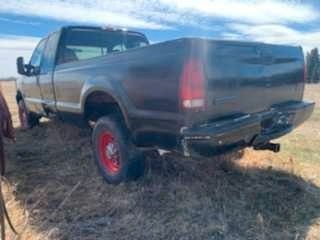 1999 Ford 3/4 Diesel in Cars & Trucks in Calgary - Image 2