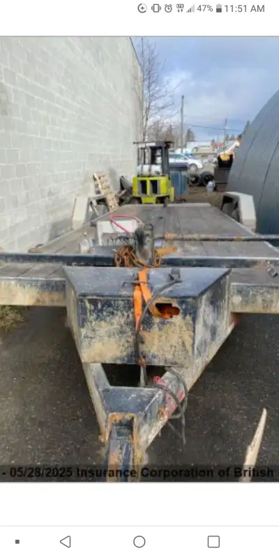 2017 24 foot flat deck trailer. parts only title. will come with no registration. 14000 lbs hit on s...