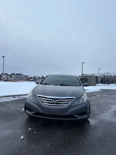 2011 Hyundai Sonata 130,000 km O2 sensor has to change Selling it as is Runs and drives great Smooth...