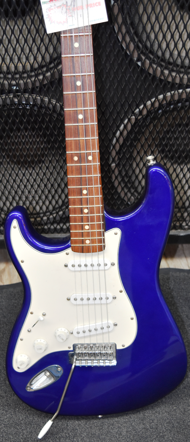 Left Handed Fender Stratocaster made in Mexico in Guitars in Peterborough - Image 3