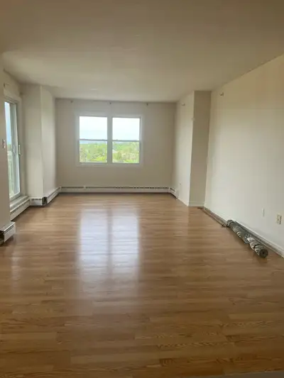 2 BEDROOM & DEN available for AUGUST 1ST