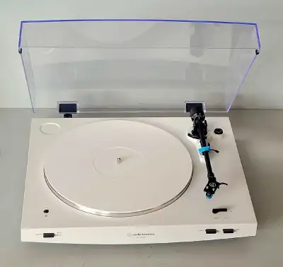 Audio Technica Automatic Turntable AT-LP3XBT (32169174), View more