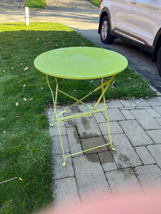 Patio table  in Patio & Garden Furniture in Kitchener / Waterloo