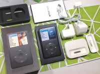 160GB iPod   Classic Model A1574 ⎮ Complete In Box