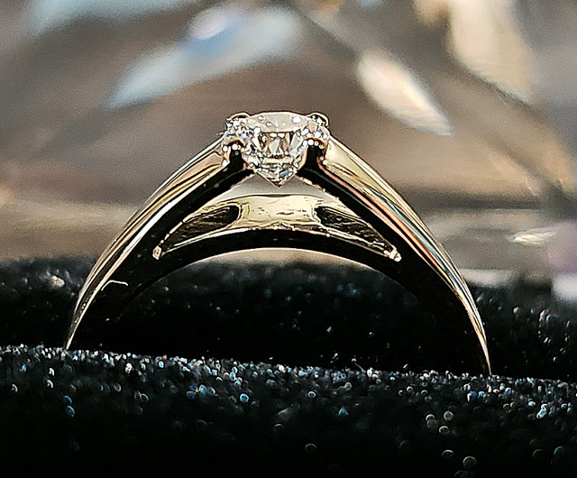 Engagement Ring  in Jewellery & Watches in Peterborough - Image 3