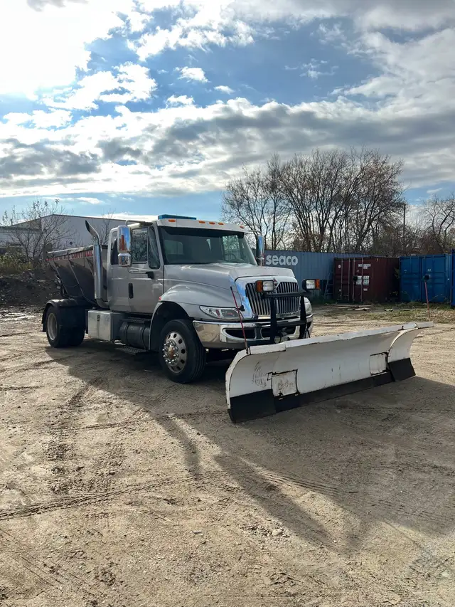 Snow Removal - Winter Maintenance 2026-2027 - Commercial in Snow Removal & Property Maintenance in Guelph - Image 9