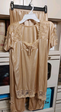 New- Satin Lace Embroided PJs- Night wear- women sz Small