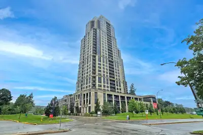 1+1 Bedroom Condo with One parking for rent