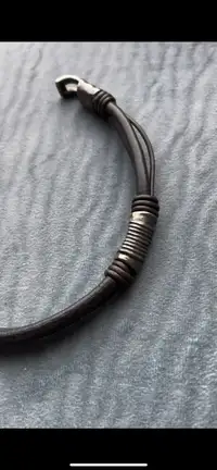UNO de 50 Silver& Leather Bracelet