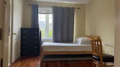 York Village House Single Room for Rent NOTE: Please Text or WhatsApp at the provided number. Six fo...