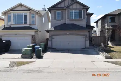 $3000/ Month 372 New Brighton Drive Southeast 5 Bedrooms House with Den Air Conditioning Unfurnished...