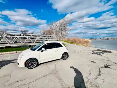 Fiat 500 Sport 2014 148000km Vitré électrique Air climatisé Radio Apple Car play/Android Mécanique A...