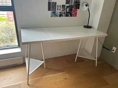 23"x55"x29" très bon état Ouvert à la négociation