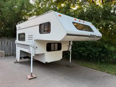 This 2001 Lance 845 Truck Camper is a fantastic opportunity for anyone looking for a high-quality, c...
