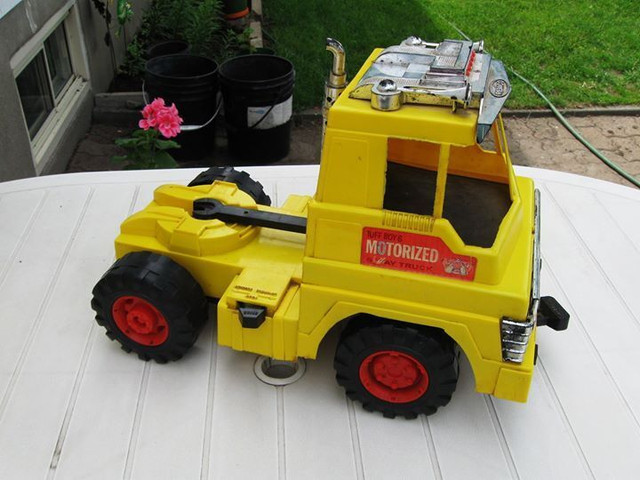 ...1965 REMCO TUFF BOY 6 WAY TRUCK...34 POUCES DE LONG.. dans Art et objets de collection  à Ouest de l’Île - Image 3