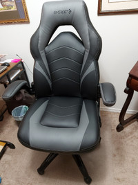 Gaming Chair ( Emerge) , like new