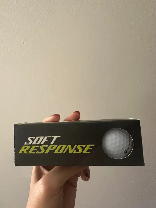 New TaylorMade soft response golf ball in Golf in Ottawa - Image 4