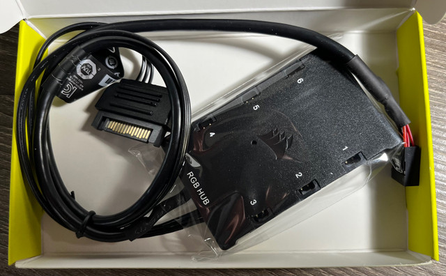 Fan  / ventilateur pour ordinateur corsair ML120 RGB ELITE 120mm dans Composants de système  à Lévis - Image 3