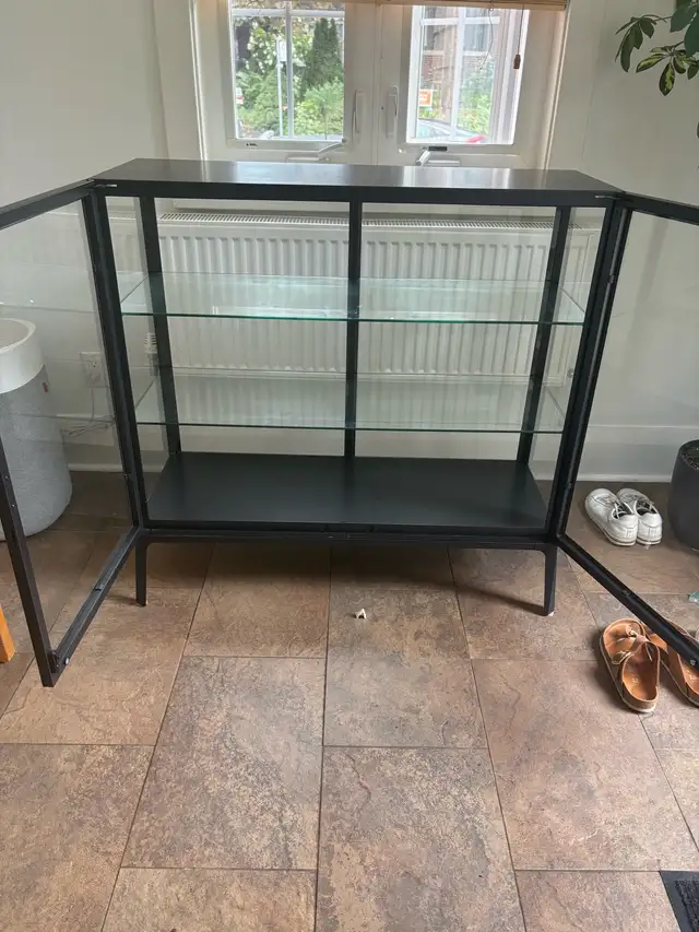 Display Cabinet in Hutches & Display Cabinets in City of Toronto - Image 3