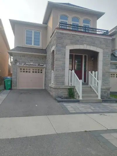 4 Bedrooms House Available Immediately in Brampton