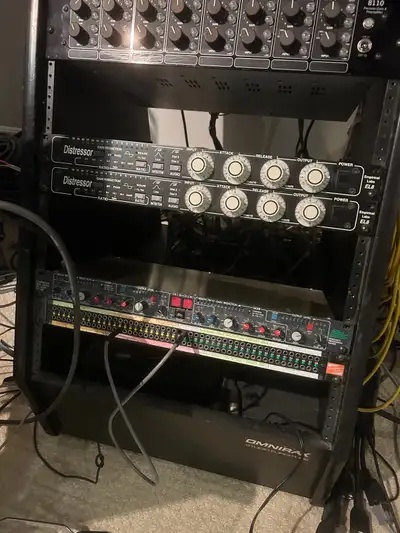 2 distressor el8 compressors, View more