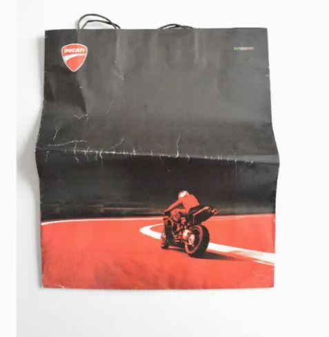 DUCATI 2005? Official paper bag dans Art et objets de collection  à Drummondville