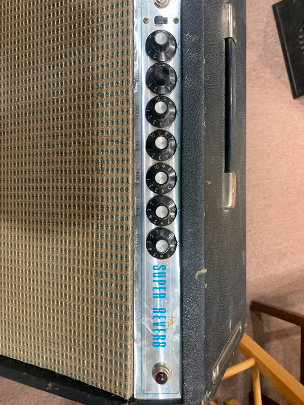 1972 Fender Super Reverb Silverface in Amps & Pedals in Cambridge - Image 2