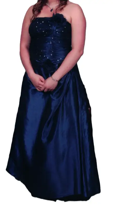 ROBE DE BAL PORTÉE UNE FOIS in Women's - Dresses & Skirts in Québec City - Image 2