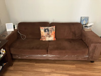 Couch 2 seats wide