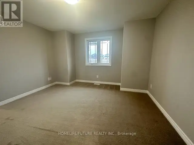 Looking for tenant to rent in Room Rentals & Roommates in Peterborough - Image 24