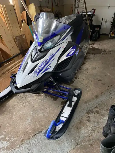 Price is EACH. 2009 & 2008 .. Barely put 200 km on this season Just don’t ride anymore .. Comfortabl...