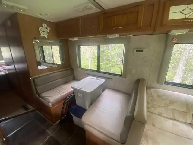 1995 Holiday Rambler Motorhome in RVs & Motorhomes in Charlottetown - Image 10