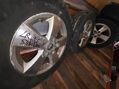 2010 Dodge Journey SXT Aluminum 17" Rims & Tires, View more
