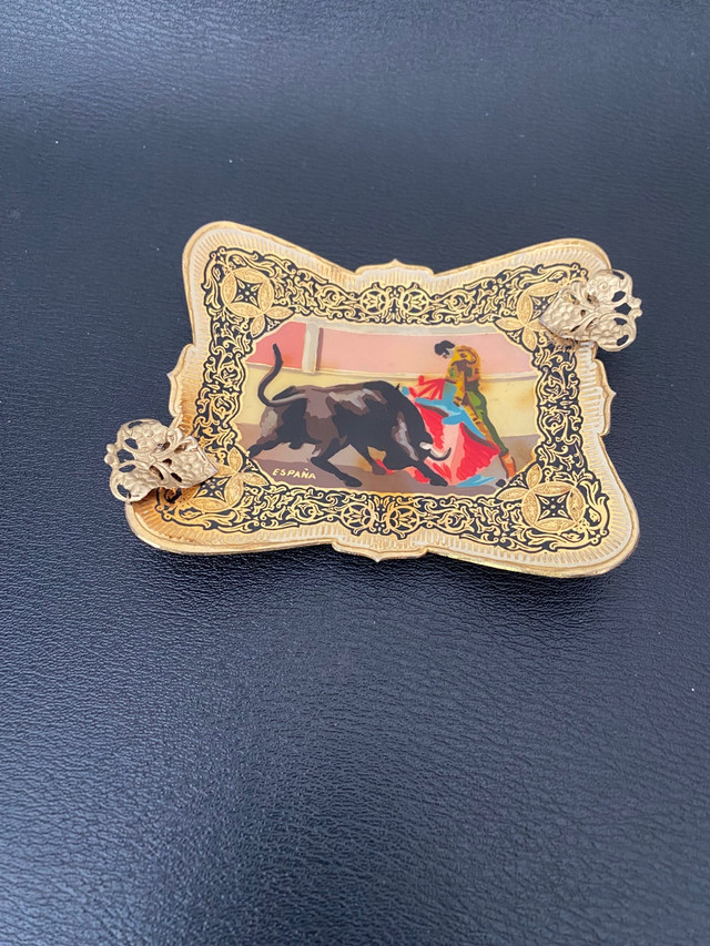 Antique rare hand painted enamel ashtray.5”x4”. in Arts & Collectibles in Markham / York Region