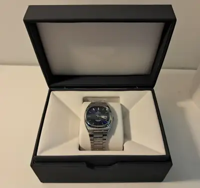 Omega Seamaster Swiss quartz man watch, new, View more