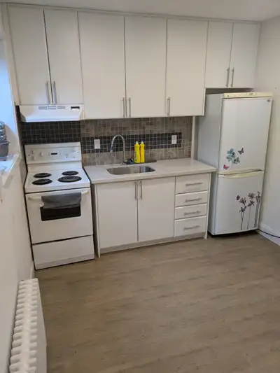 Address: 2412 kingston Rd Scarborough ON M1N 1V2 Batchelor Apartment for Rent Available from Jul 15...