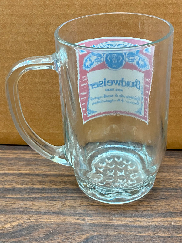 Breweriana - Beer Glass - Budweiser in Arts & Collectibles in City of Toronto - Image 2