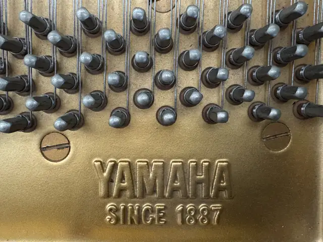 Yamaha GH1 Baby Grand Piano – Excellent Condition in Pianos & Keyboards in City of Montréal - Image 6
