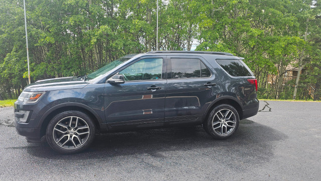 2017 Ford Explorer Sport in Cars & Trucks in Calgary