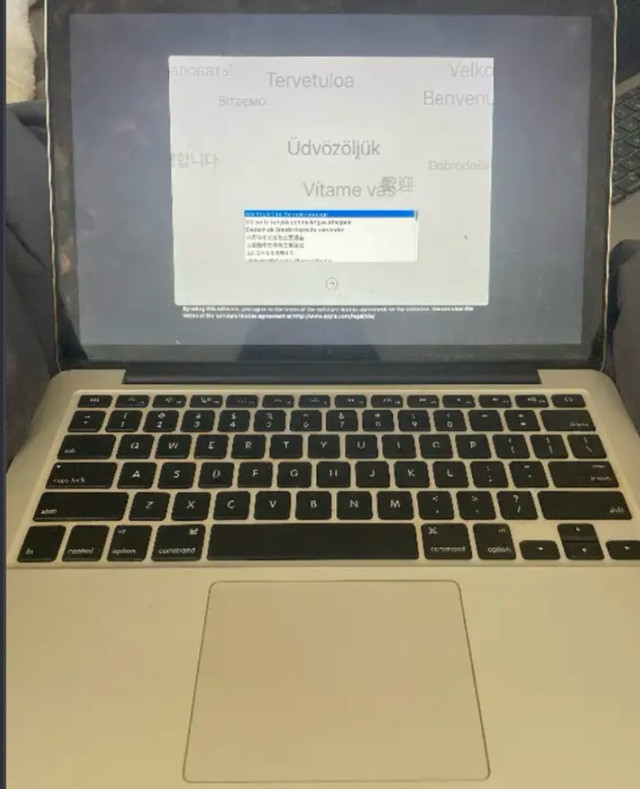 2014 Apple Macbook Pro - 13 Inch - Good Condition with Charger in Laptops in City of Toronto - Image 2