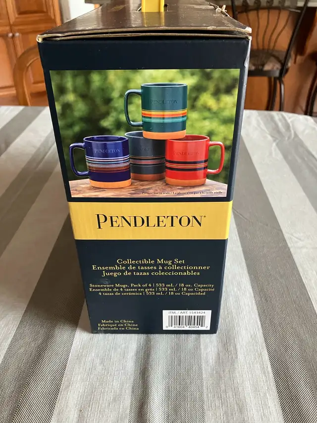 Set of 4 Pendleton Stoneware Mugs, National Park Collection, NOB in Kitchen & Dining Wares in City of Montréal - Image 6