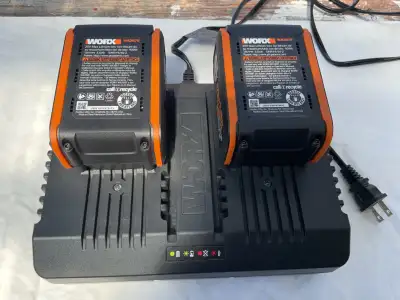 2 batteries et un chargeur, View more