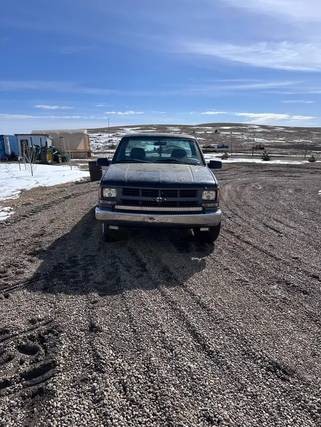 1996 chev 1500 short box in Cars & Trucks in Lloydminster - Image 4