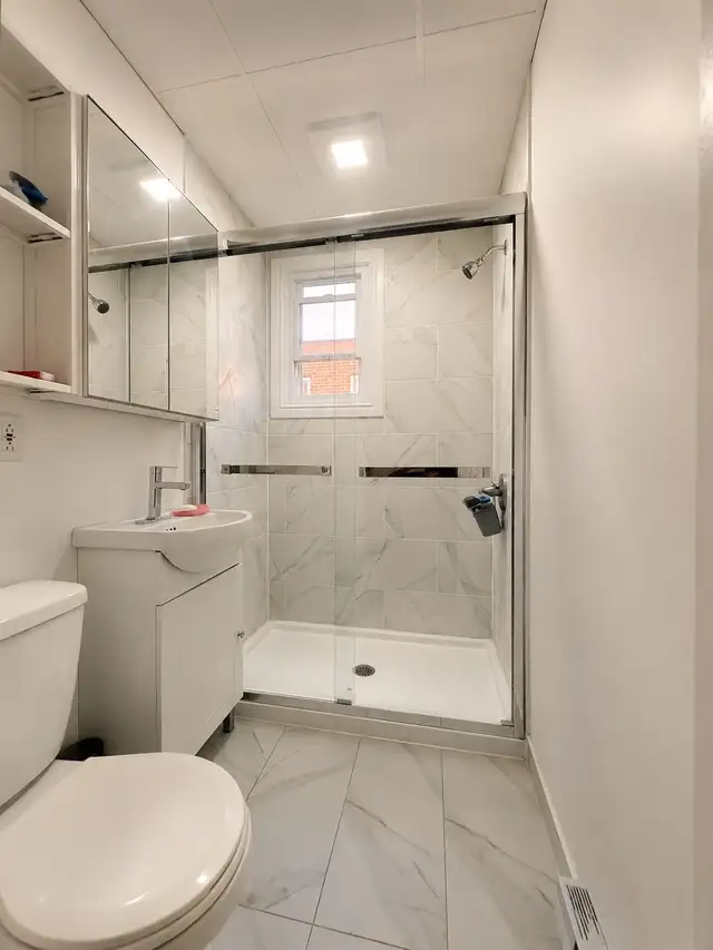 Furnished room near metro in Room Rentals & Roommates in City of Montréal - Image 6
