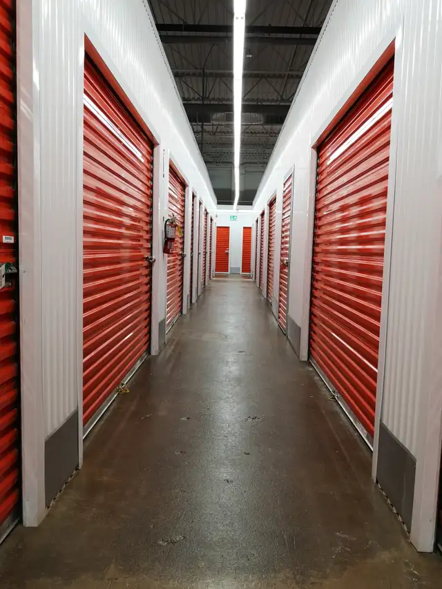 STORAGE AUCTION - BURLINGTON in Other in Oakville / Halton Region - Image 2