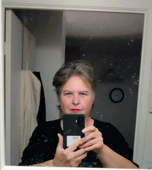 Sexy Housekeeper