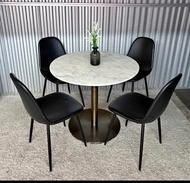Dining Set in Dining Tables & Sets in City of Toronto - Image 2