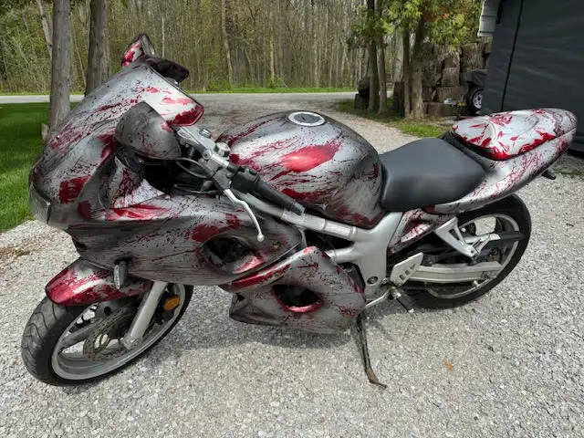 2001 Suzuki SV650 Custom in Sport Bikes in City of Toronto - Image 4