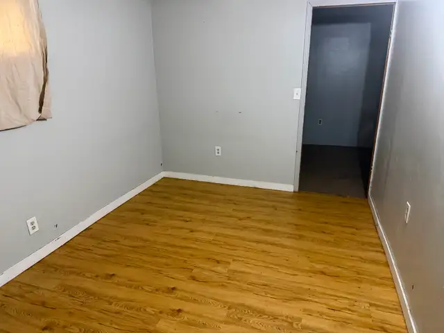 1 bedroom + Den basement in the NE in Long Term Rentals in Calgary - Image 17